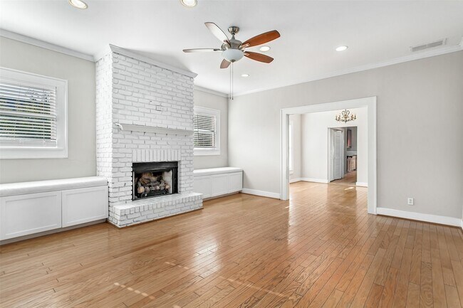 Foto del edificio - 5459 Miller Ave