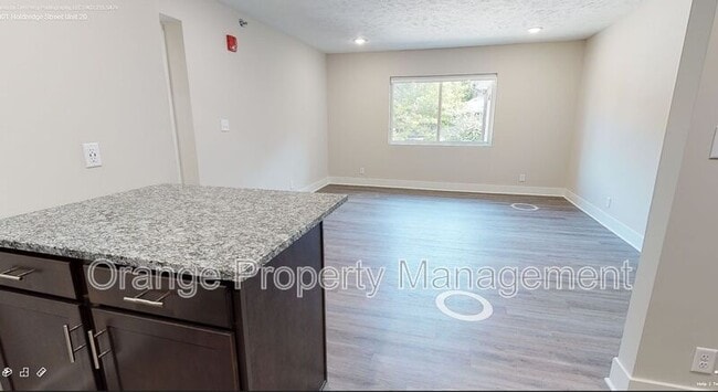 Building Photo - 4001 Holdrege St