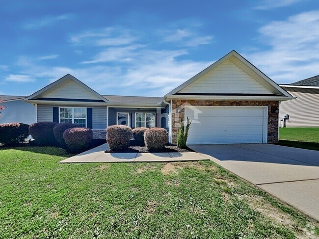 Building Photo - 204 Eastpark Way