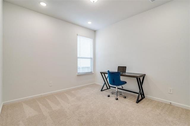 Building Photo - 2050 Clearwater Way