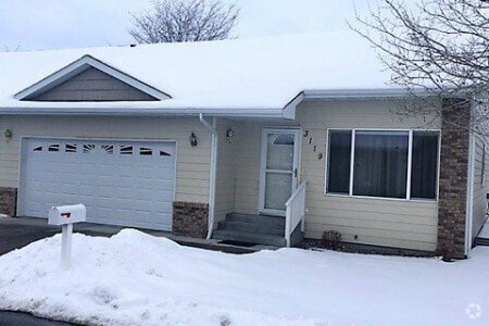 Building Photo - 3119 New Hope Dr