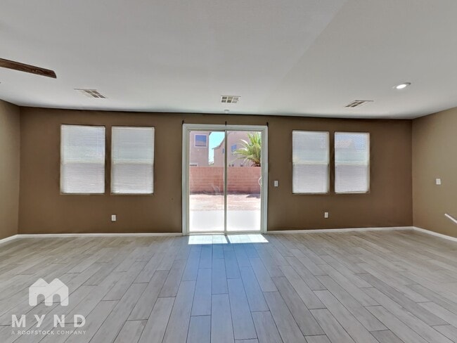 Building Photo - 6589 Pacific Screech Pl