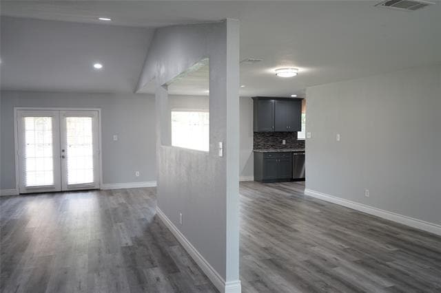 Building Photo - 2902 Stratford Ct