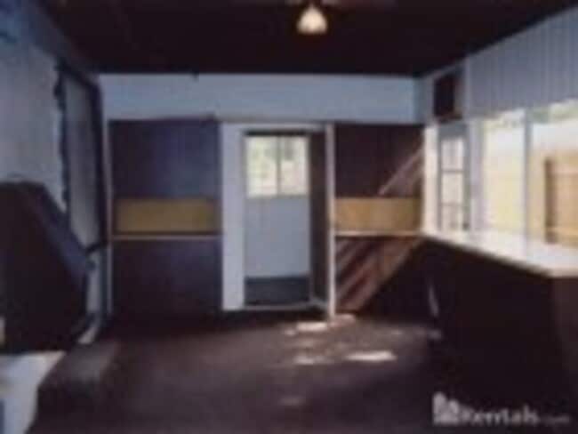 Building Photo - 3700 Corrine Dr