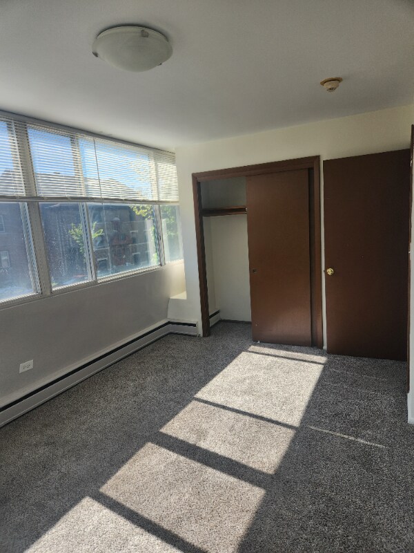 Foto del edificio - 3575 N Oakland Ave