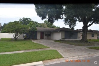 Building Photo - 4205 Summerdale Dr