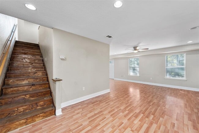 Building Photo - 1728 Connorvale Rd