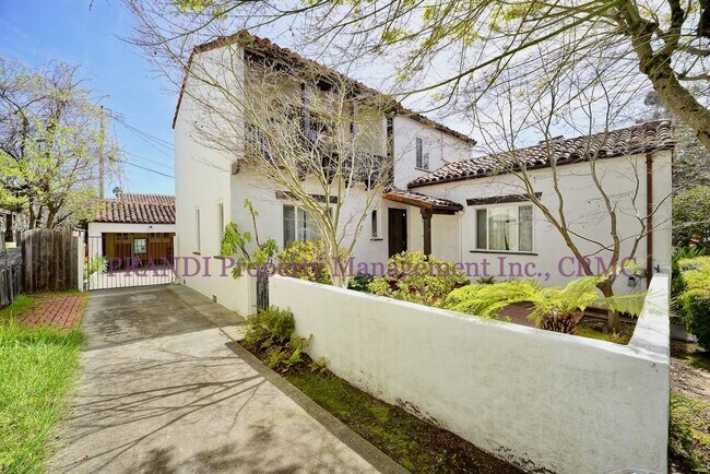 Building Photo - -Application Pending- Lovely Home in West ...