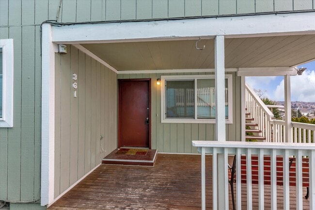 Building Photo - 361 Earlington Ave SW