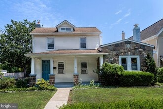 Building Photo - 25 Greenview Ave