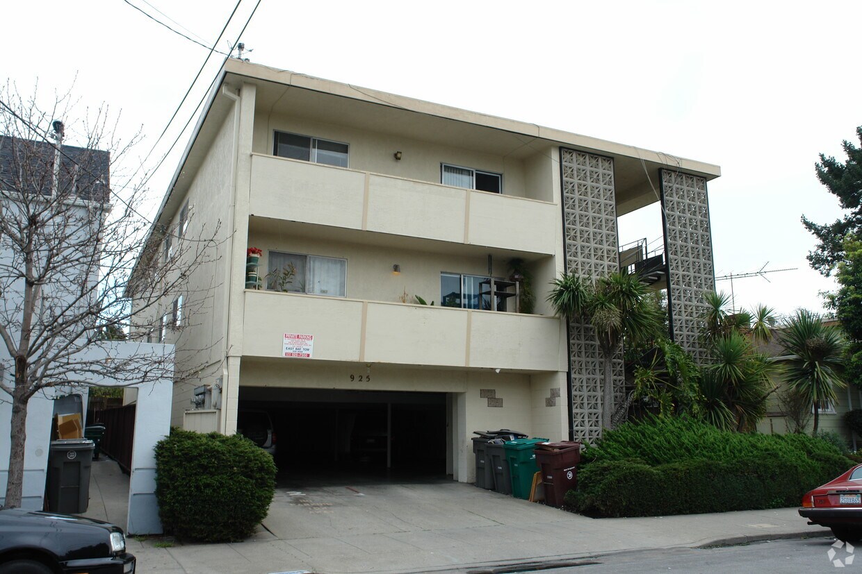 Foto del edificio - 925 Kains Ave
