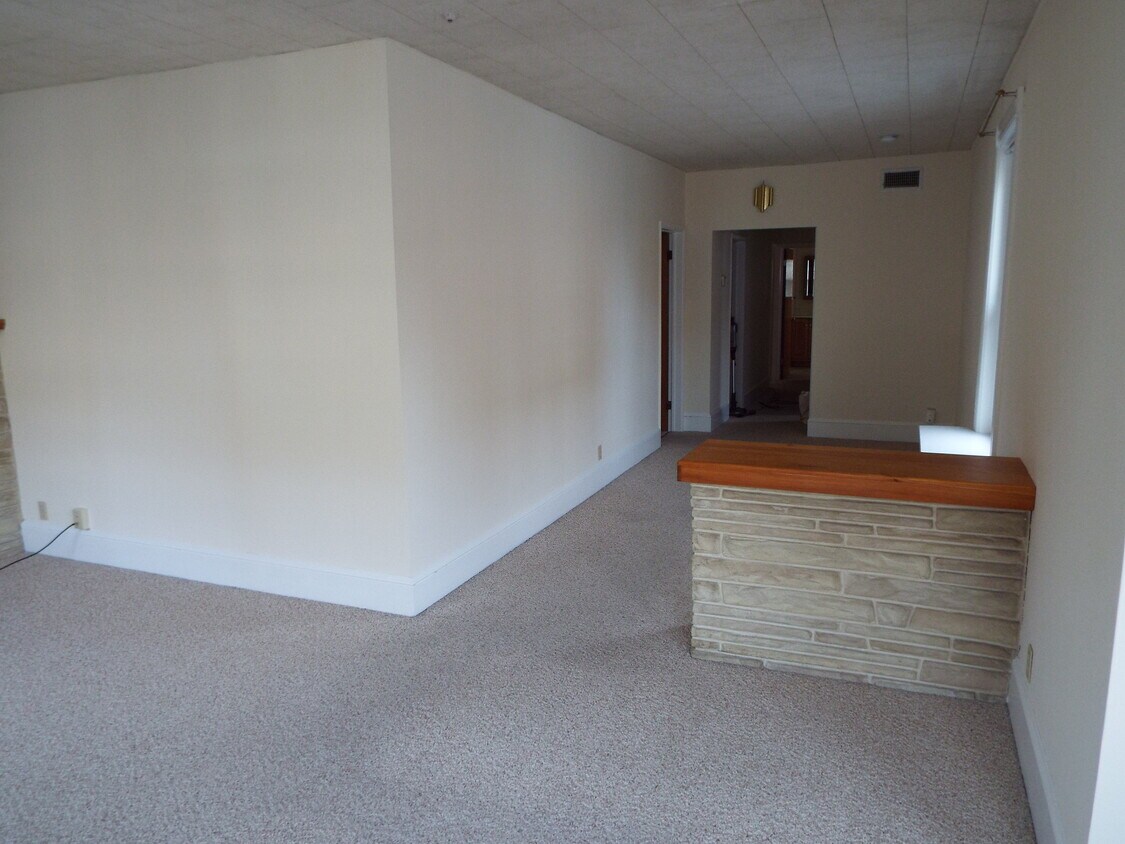 14 Belvidere St Unit 1, Nazareth, PA 18064 Apartments in Nazareth, PA