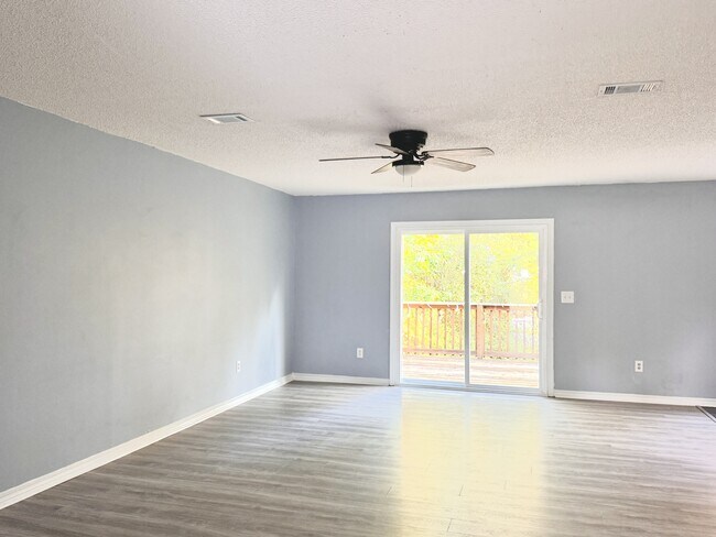 Foto del edificio - 4797 Old Mill Ct