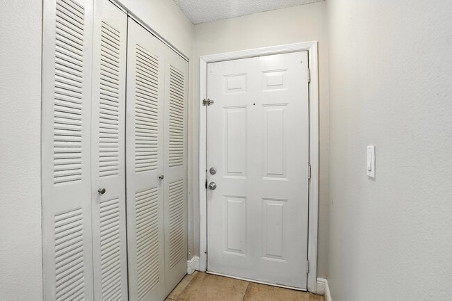 Building Photo - 2214 Arbour Walk Cir