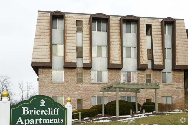 Briercliff Apartaments - Briercliff Apartments