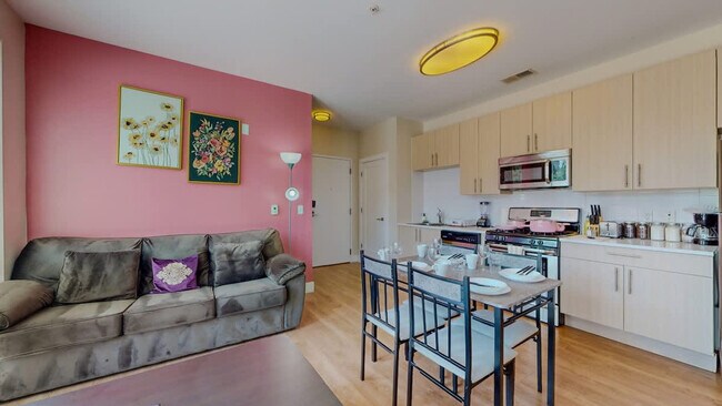 Foto del edificio - 573 Bedford St