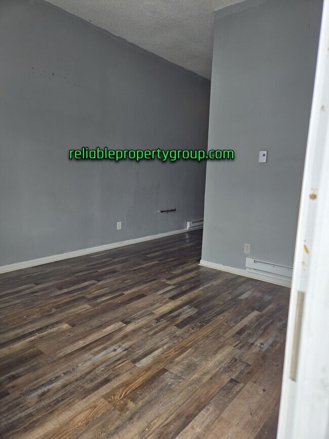 Foto del edificio - 1926 W 11th St