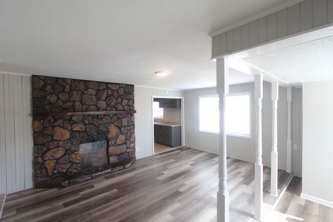 Foto del edificio - 3 Bedroom, 1.5 Bath! New on the Market!  B...