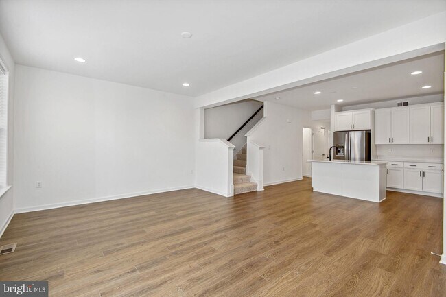 Building Photo - 154 Copeley Cir