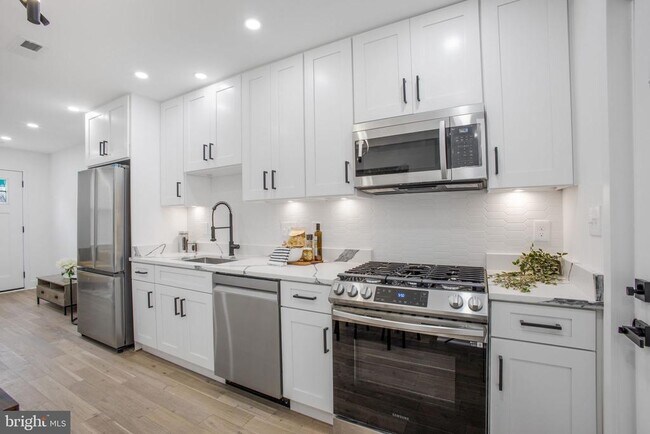 Foto del edificio - 702 19th St NE