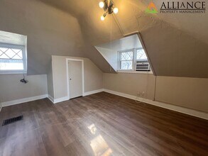 Building Photo - 909 Leavenworth St