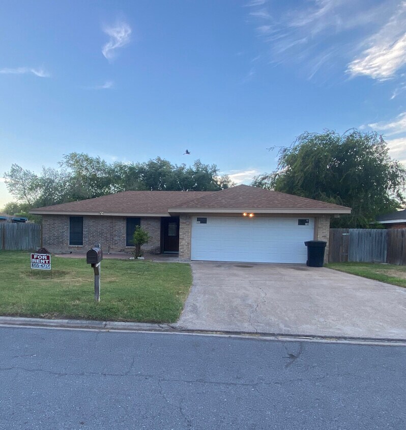 2708 Iris Ave, McAllen, TX 78501 House Rental in McAllen, TX