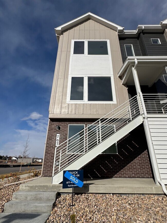 Photo - 707 Saddle Dr Apartment