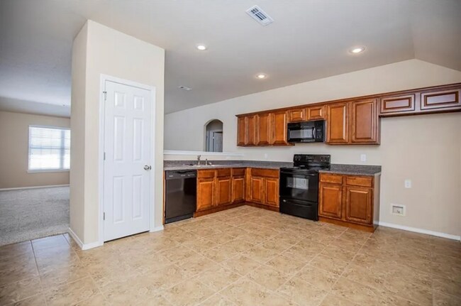 Foto del edificio - Charming 3 Bed, 2 Bath Home | Fenced Yard ...