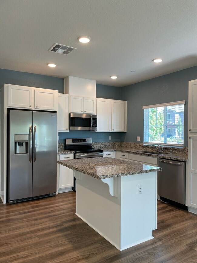 Photo - Westlake Village Greens - 3bd/2ba Natomas ... House