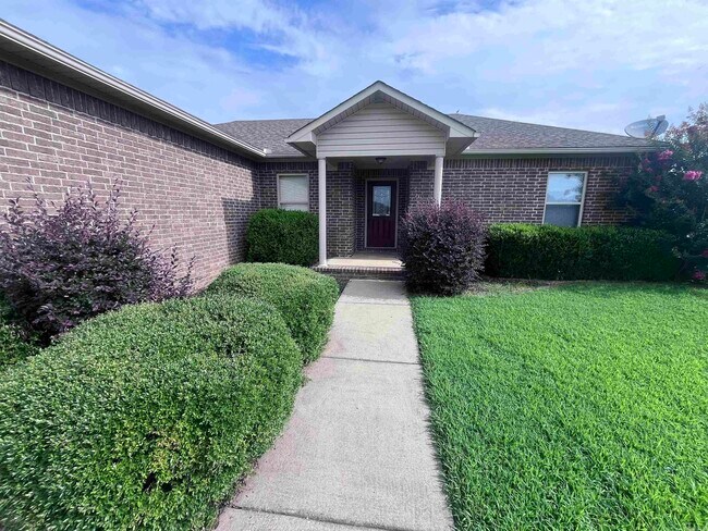 Building Photo - 20 Magnolia Ln