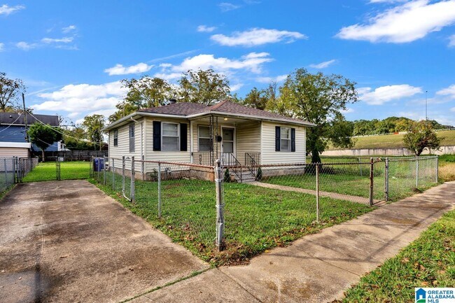 Foto del edificio - 972 53rd St N