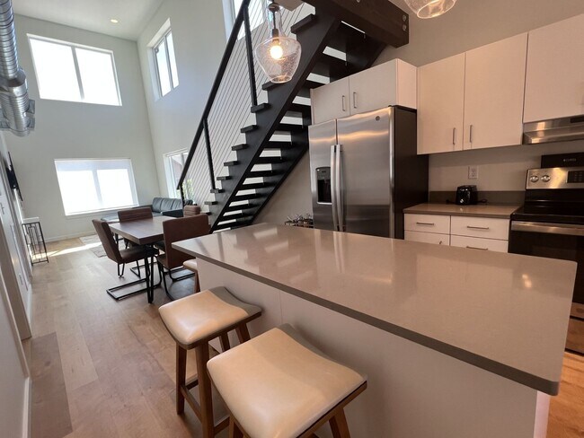 Foto del edificio - 2bed 2bath Fully Furnished house in Whitef...