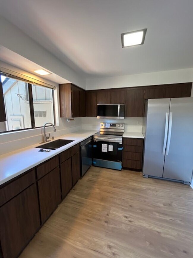 Foto del edificio - 3850 Rio Rd