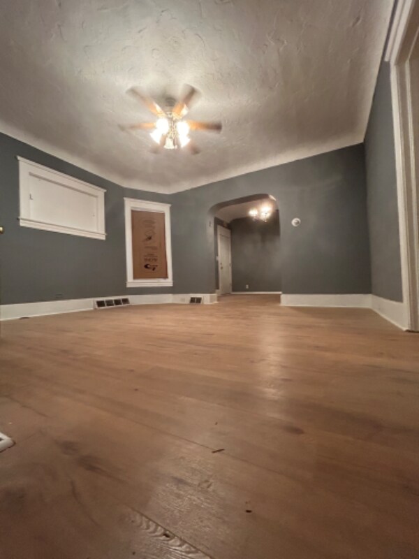 Foto del edificio - 3304 E 55th St