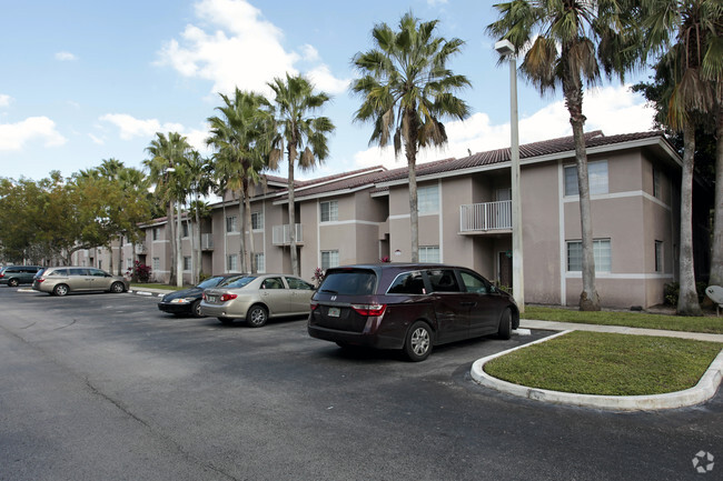 Building Photo - Serenity Palms