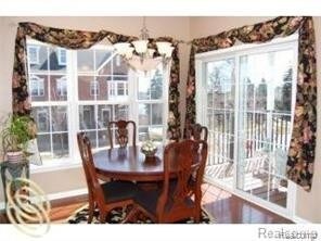 Foto del edificio - 2774 Riverside Dr