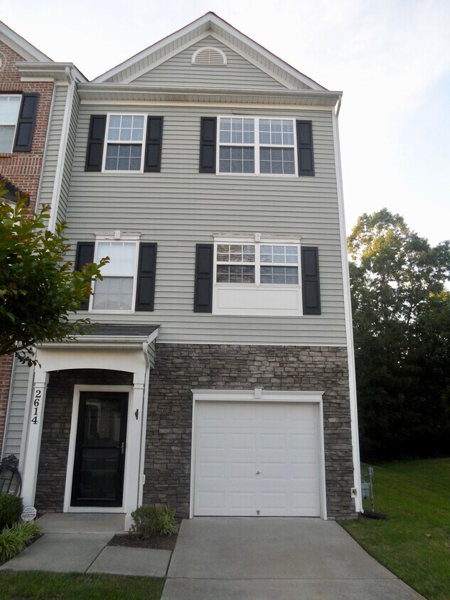 Foto principal - 2614 Wyntercrest Ln