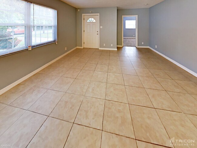 Building Photo - 4016 Waring Dr