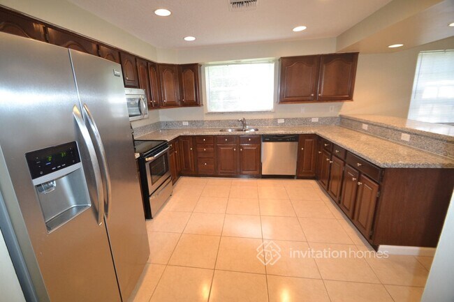 Foto del edificio - 12688 Buckland St