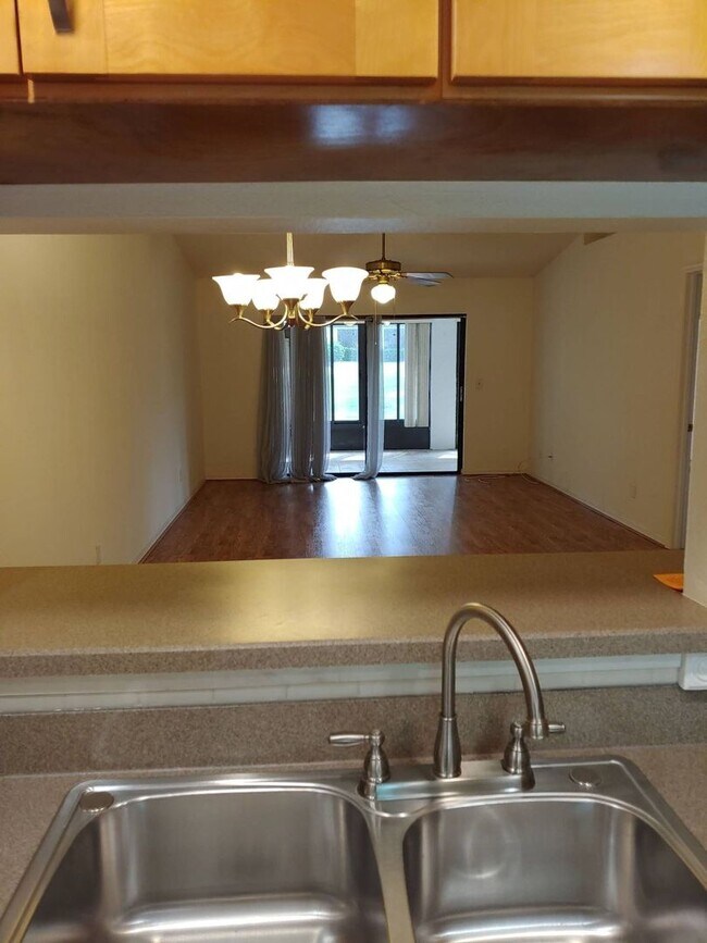 Foto del edificio - Beautiful 2 bedroom 2 bathroom condo for rent in Dunedin - Heather Ridge North 55+ community!
