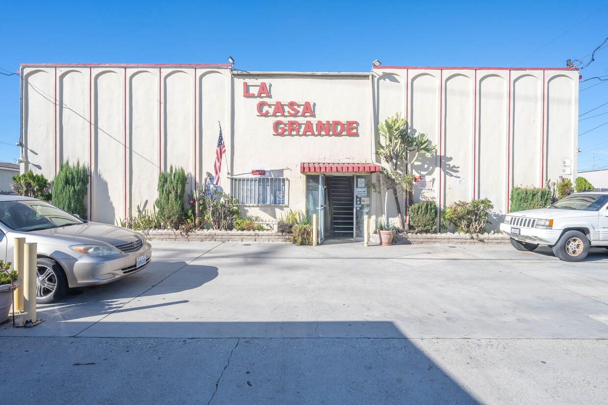 Foto del edificio - 11143 S. Inglewood Ave.
