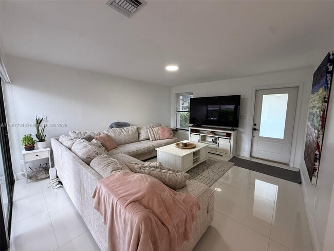 Foto del edificio - 6916 SW 127th Ct