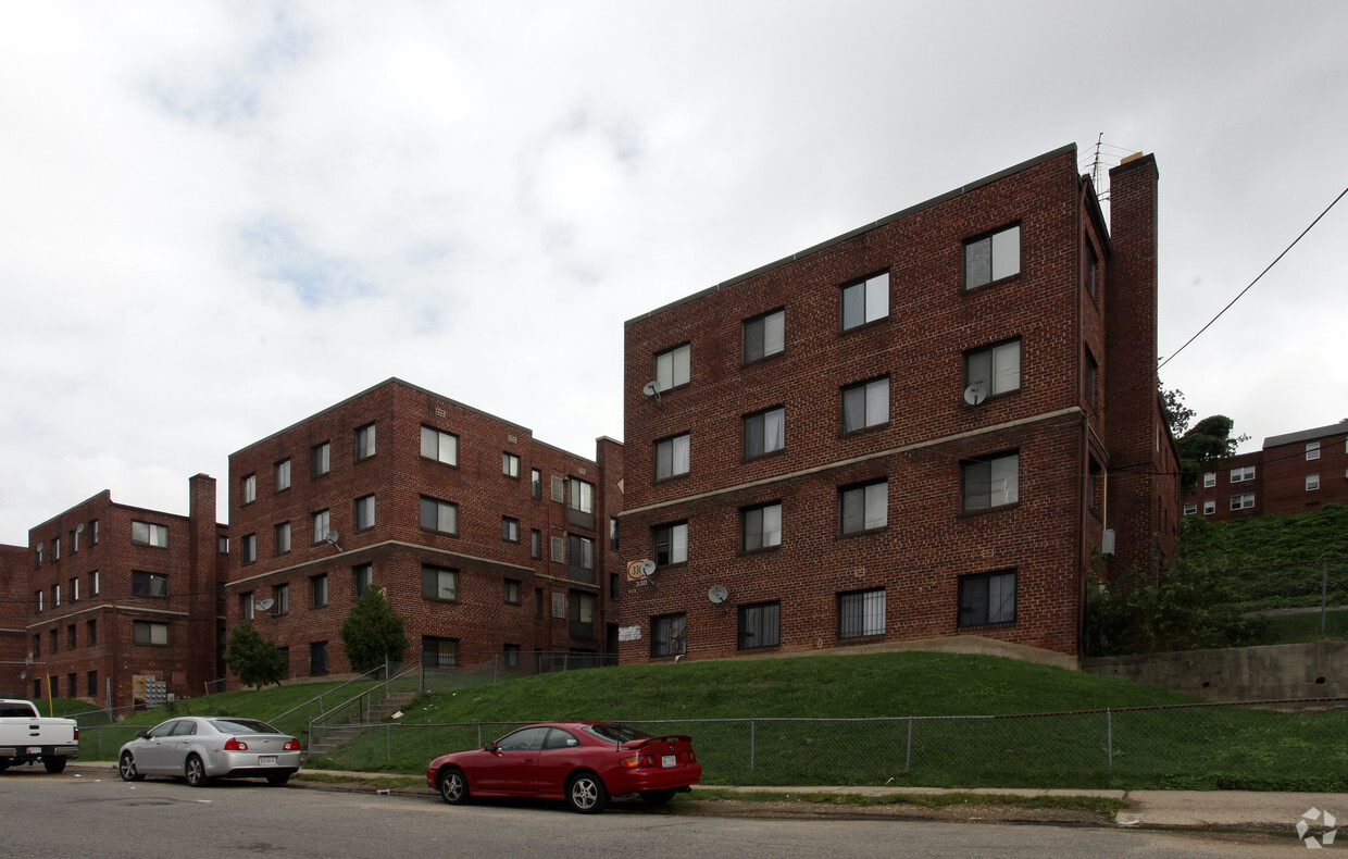 Foto del edificio - Fort Dupont Overlook