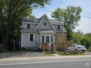Building Photo - 555 Division St
