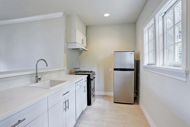 Foto del edificio - 4809 Woodhead St