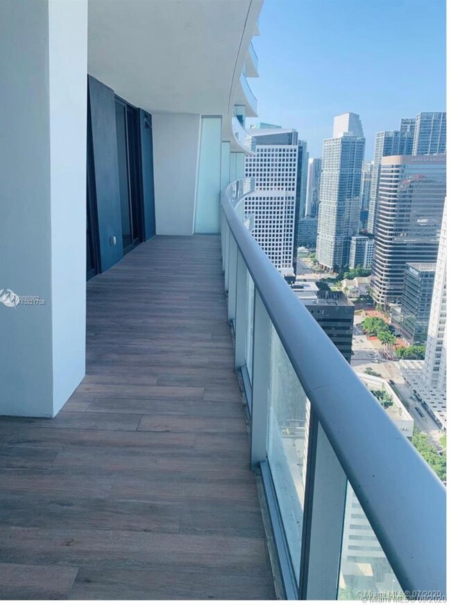 Foto del edificio - 1010 Brickell Ave