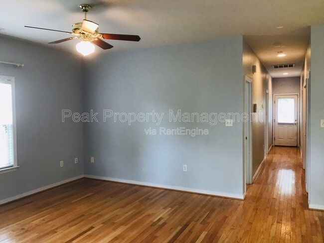 Photo - 1903 Elmsmere Ave House