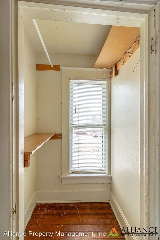 Building Photo - 830 Moro St