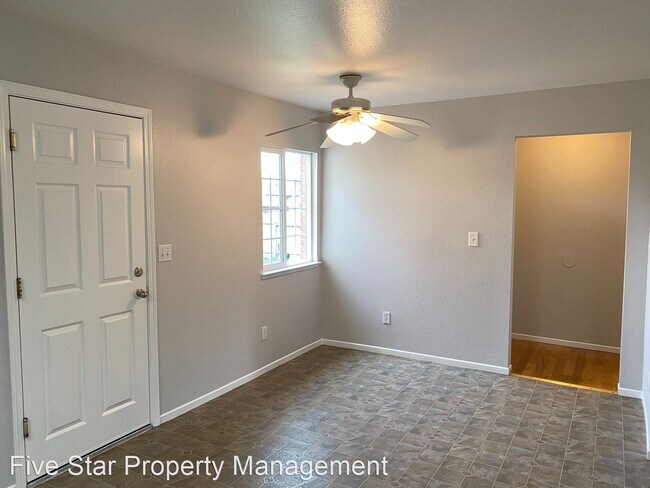 Building Photo - 3 br, 2 bath House - 2009 Plaunt Dr