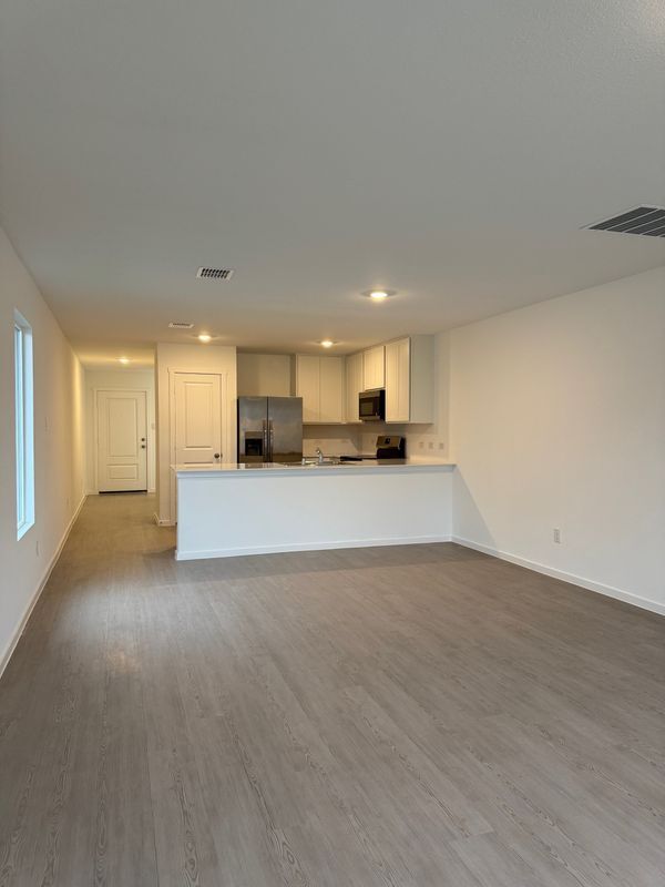 Foto del edificio - 414 Bower Dr